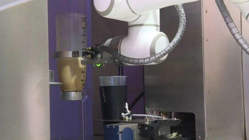 智能科技引领新生活 岳阳县无人奶茶机与飞行器的创新融合